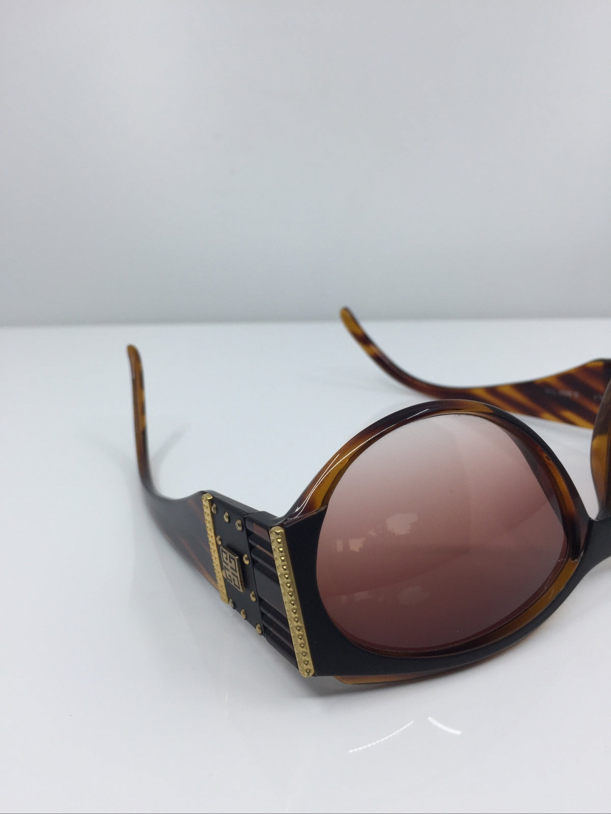 Vintage Givenchy MOD. 2008 Tortoise Sunglasses - Super Vision Optical