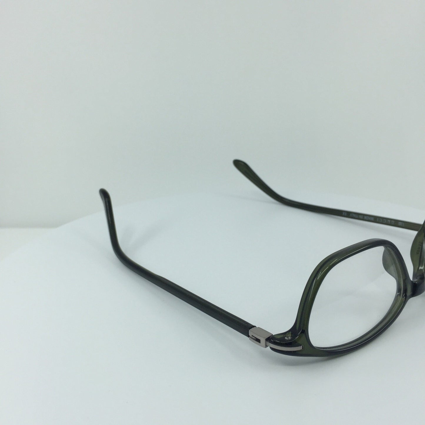 Vintage Gucci GG 2428 Green Sunglasses - Super Vision Optical