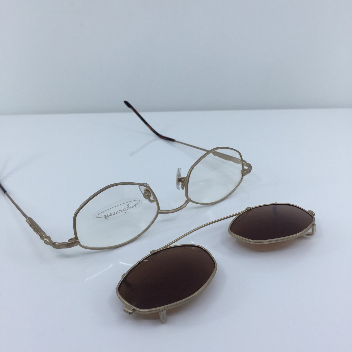 Vintage Koure KR 8181 Gold Eyeglasses - Super Vision Optical