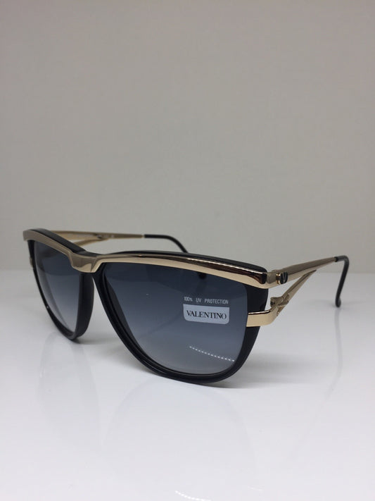 Vintage Valentino VALENTINO V565 Gold Sunglasses - Super Vision Optical