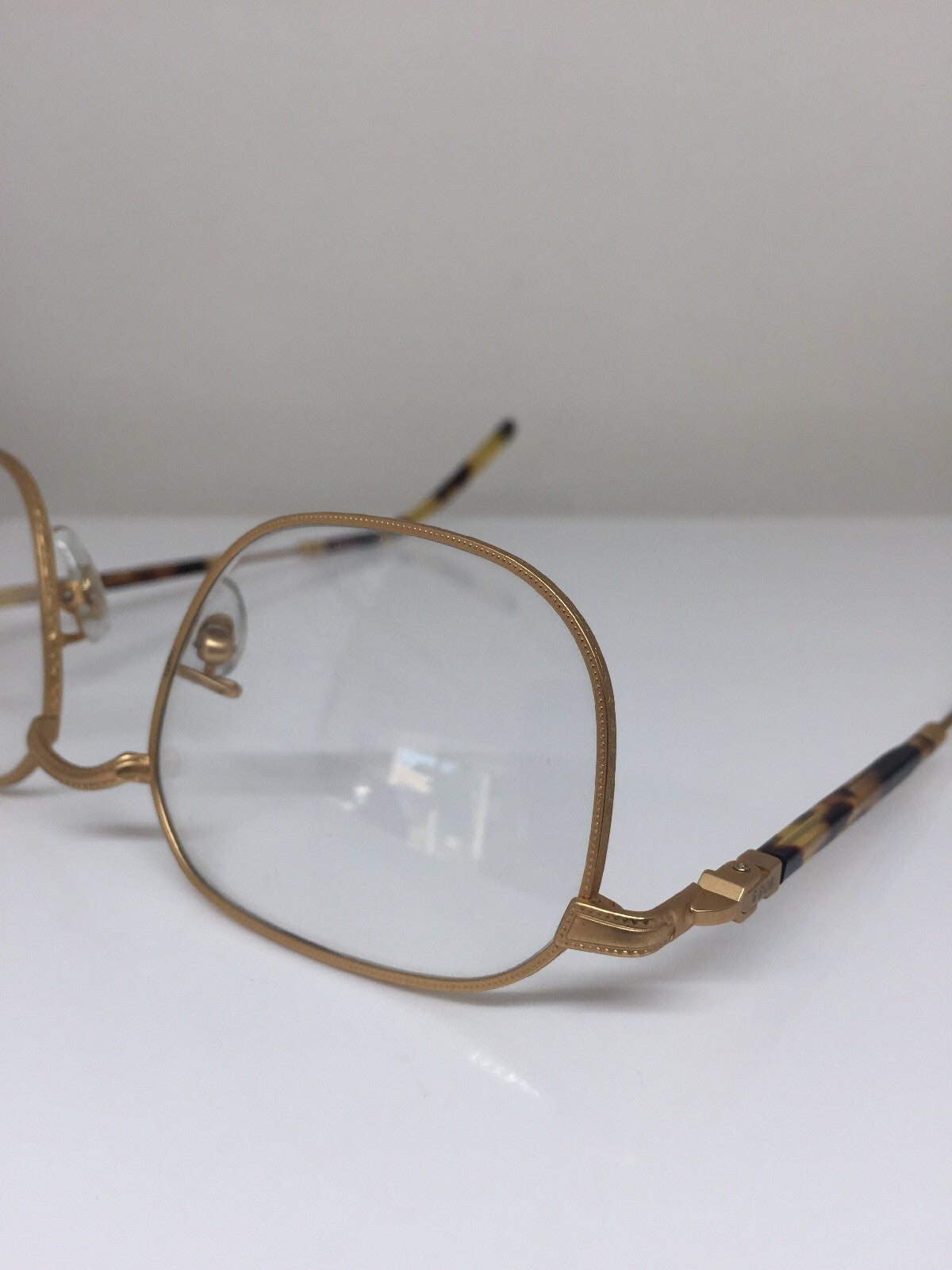 Vintage Hugo Boss HB 4706 Gold Sunglasses - Super Vision Optical