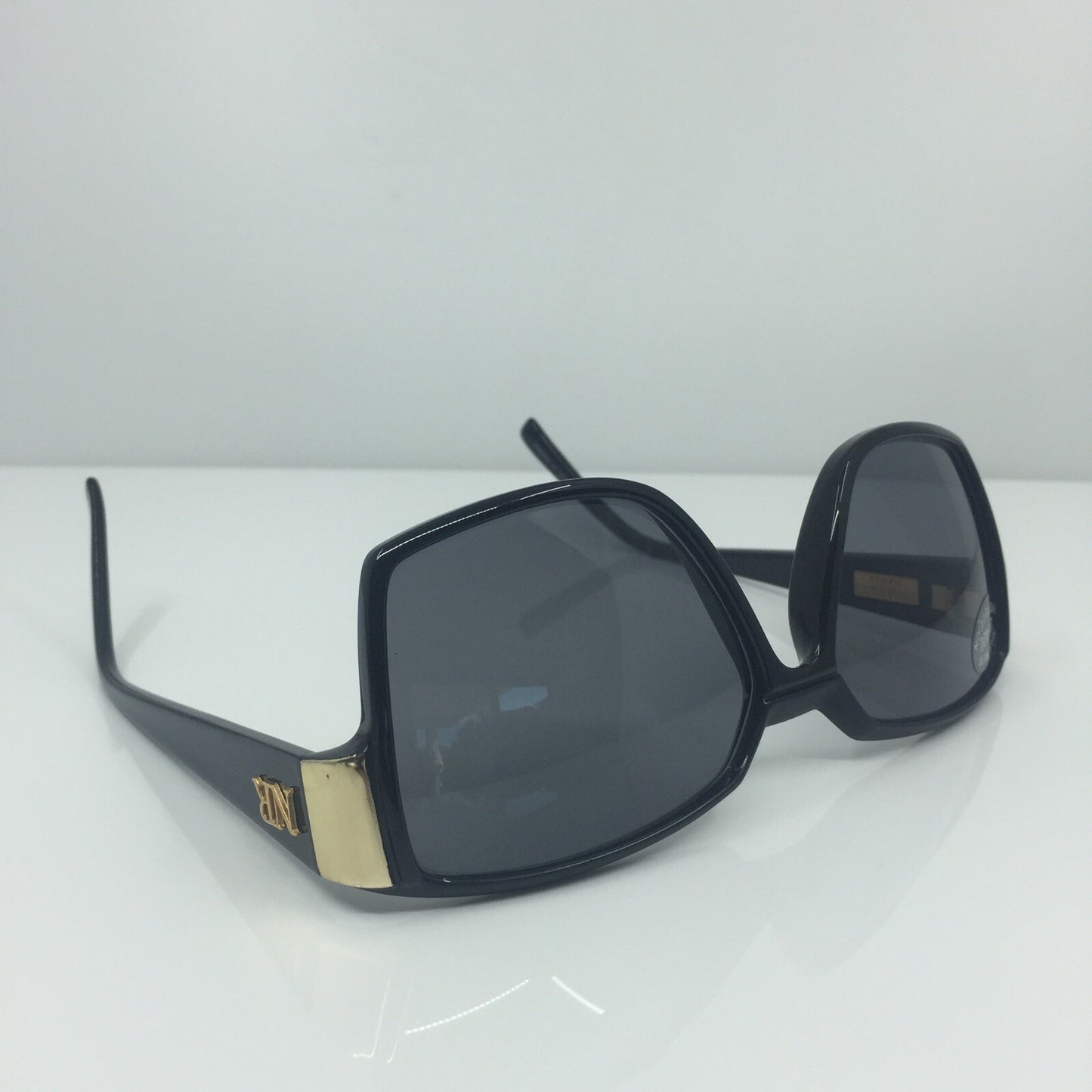 Vintage Nina Ricci NINA RICCI NR 3005 Black Sunglasses - Super Vision Optical