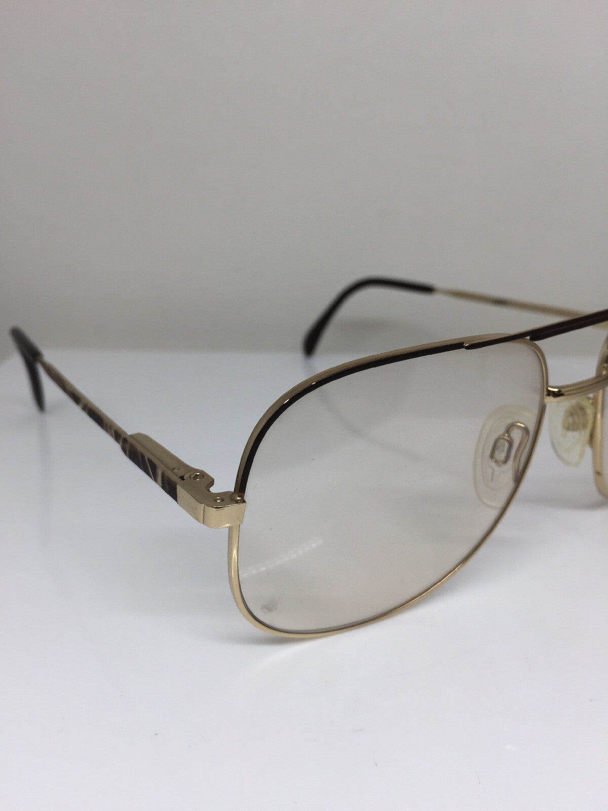 Vintage Neostyle OFFICE 8/929 Gold Sunglasses - Super Vision Optical