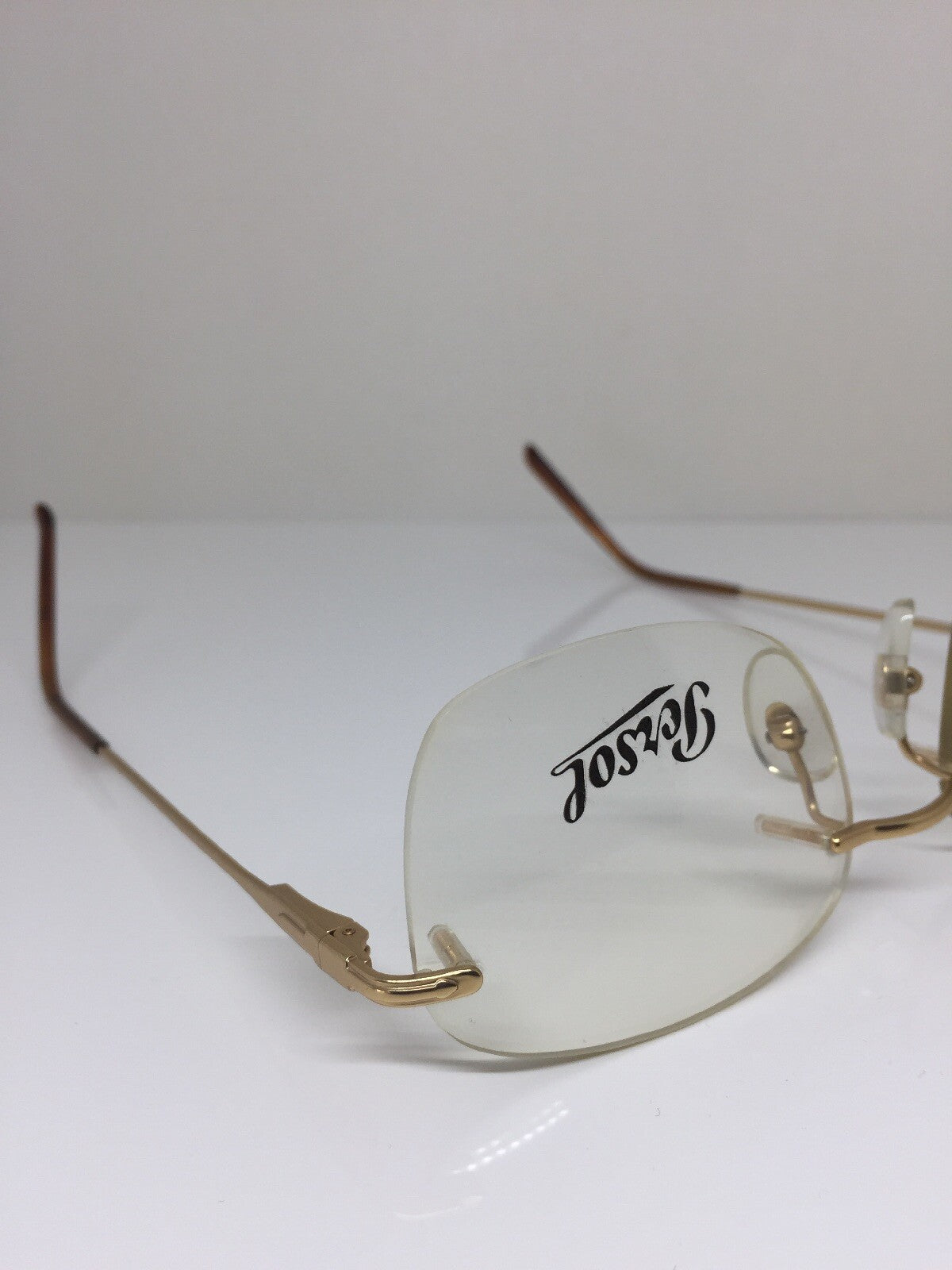Vintage Persol 2106-V Gold Eyeglasses - Super Vision Optical