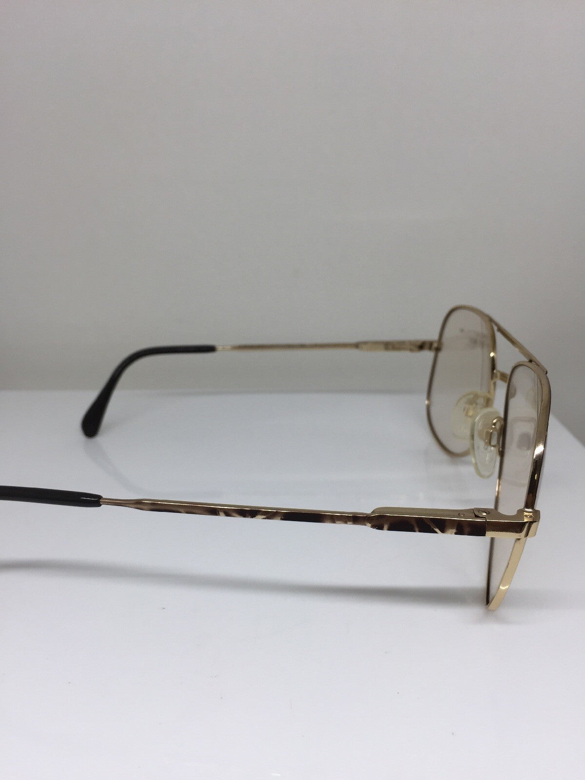 Vintage Neostyle OFFICE 8/929 Gold Sunglasses - Super Vision Optical