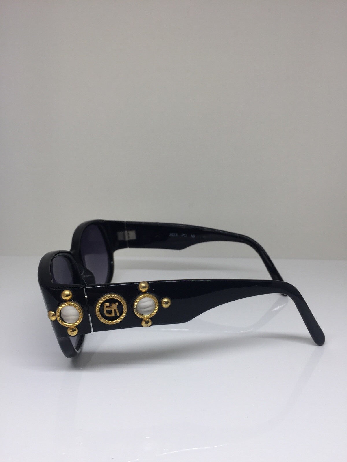 Vintage Emmanuelle Khanh EMMANUELLE KHANH PARIS EK 2021 Gold Sunglasses - Super Vision Optical