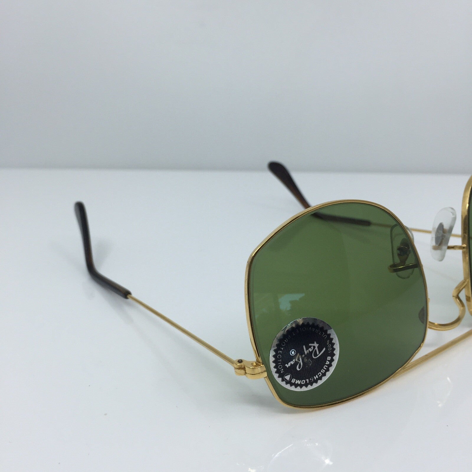 Vintage Ray-Ban Does Not Apply Gold Sunglasses - Super Vision Optical