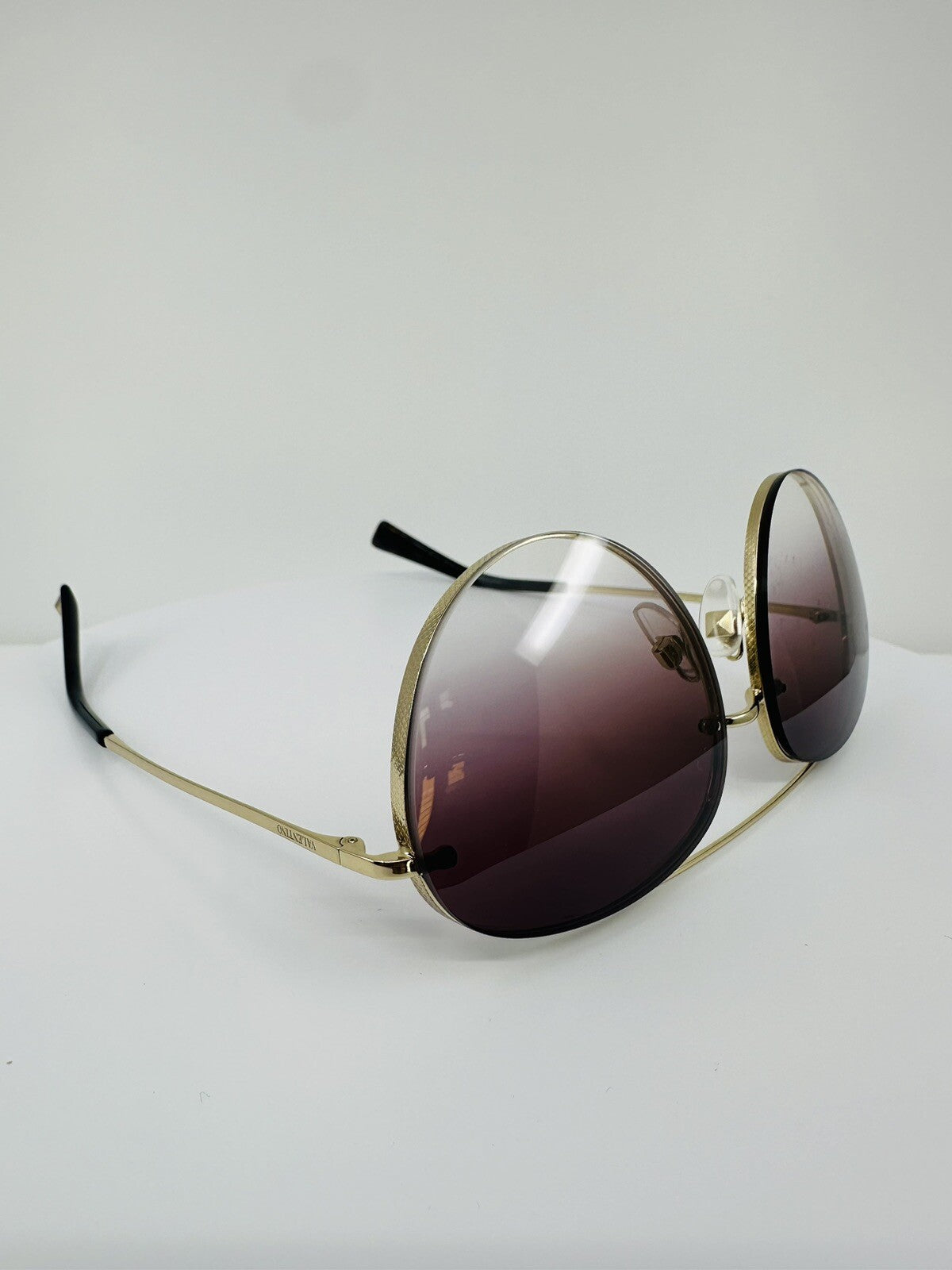 Vintage Valentino VALENTINO VA 2009 Gold Sunglasses - Super Vision Optical