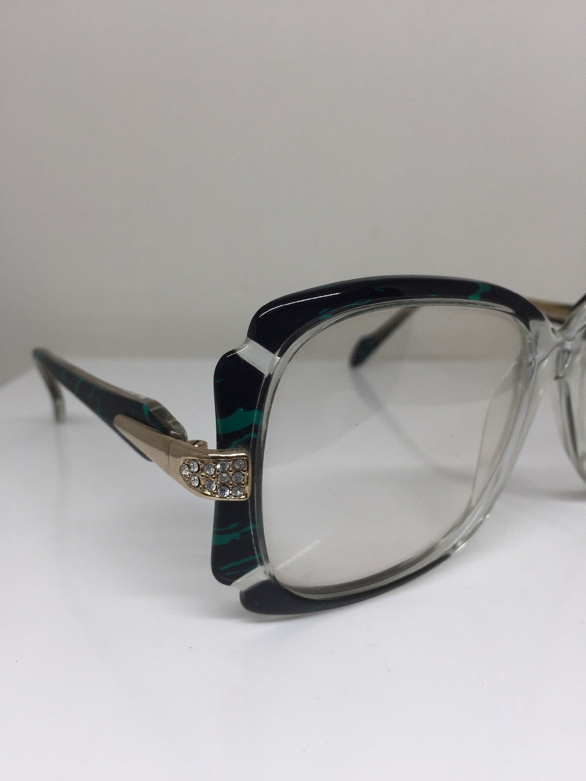 Vintage Neostyle HAUTE COUTURE BEAUTY 53/484 Gold Sunglasses - Super Vision Optical