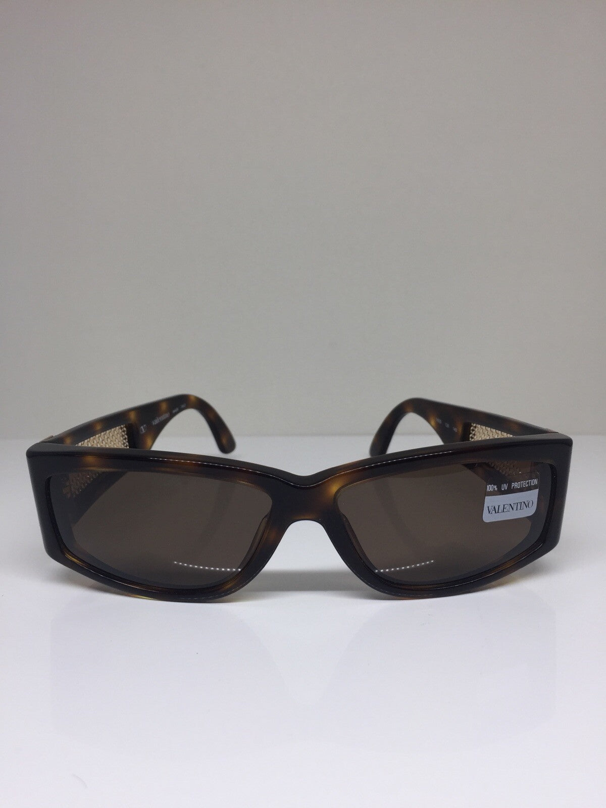 Vintage Valentino VALENTINO V 605 Gold Sunglasses - Super Vision Optical