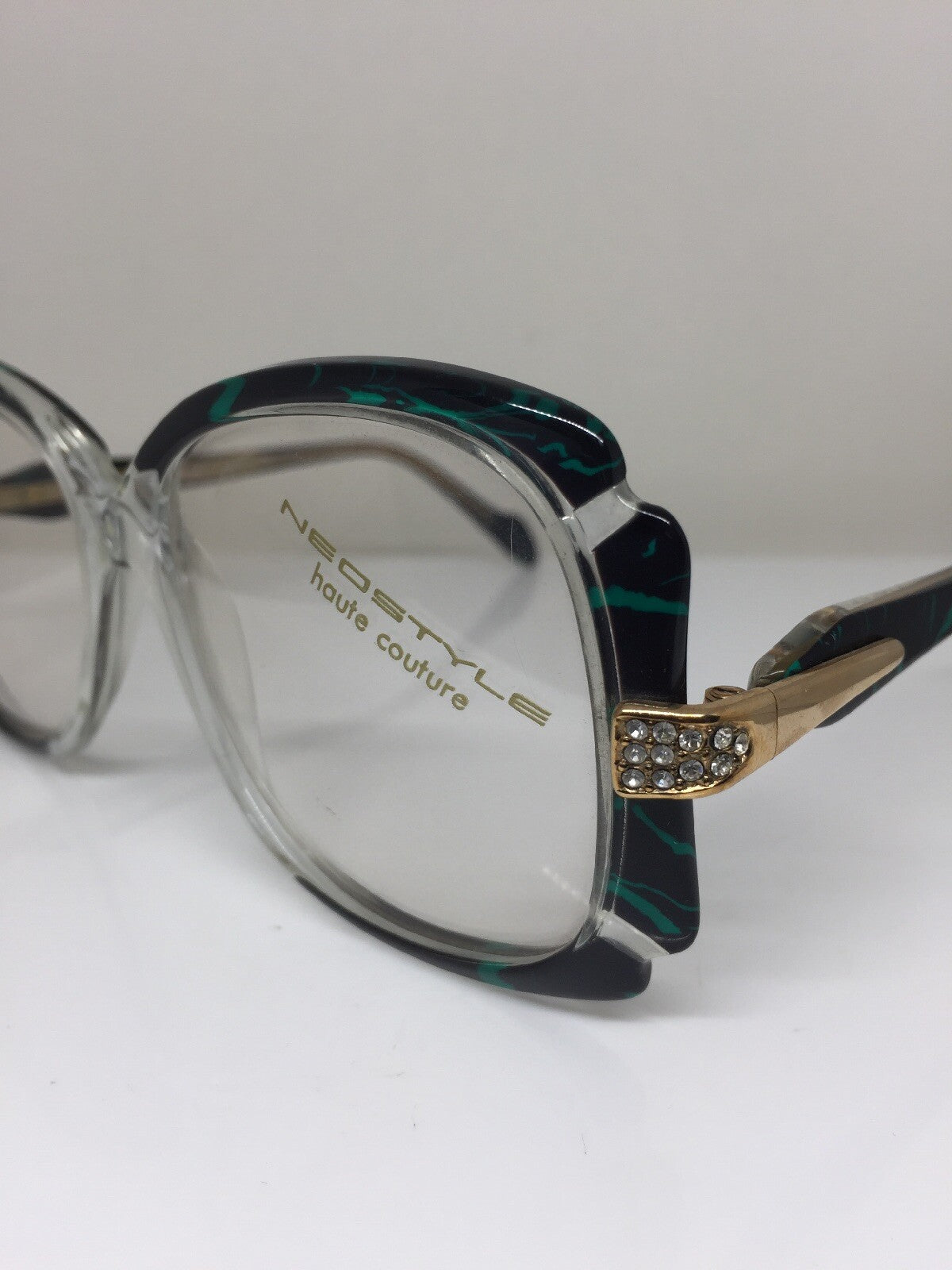 Vintage Neostyle HAUTE COUTURE BEAUTY 53/484 Gold Sunglasses - Super Vision Optical