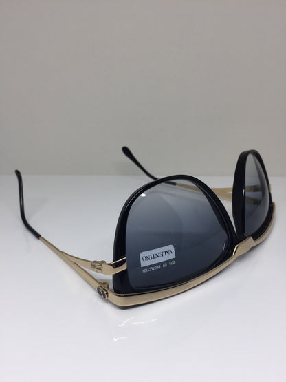 Vintage Valentino VALENTINO V565 Gold Sunglasses - Super Vision Optical
