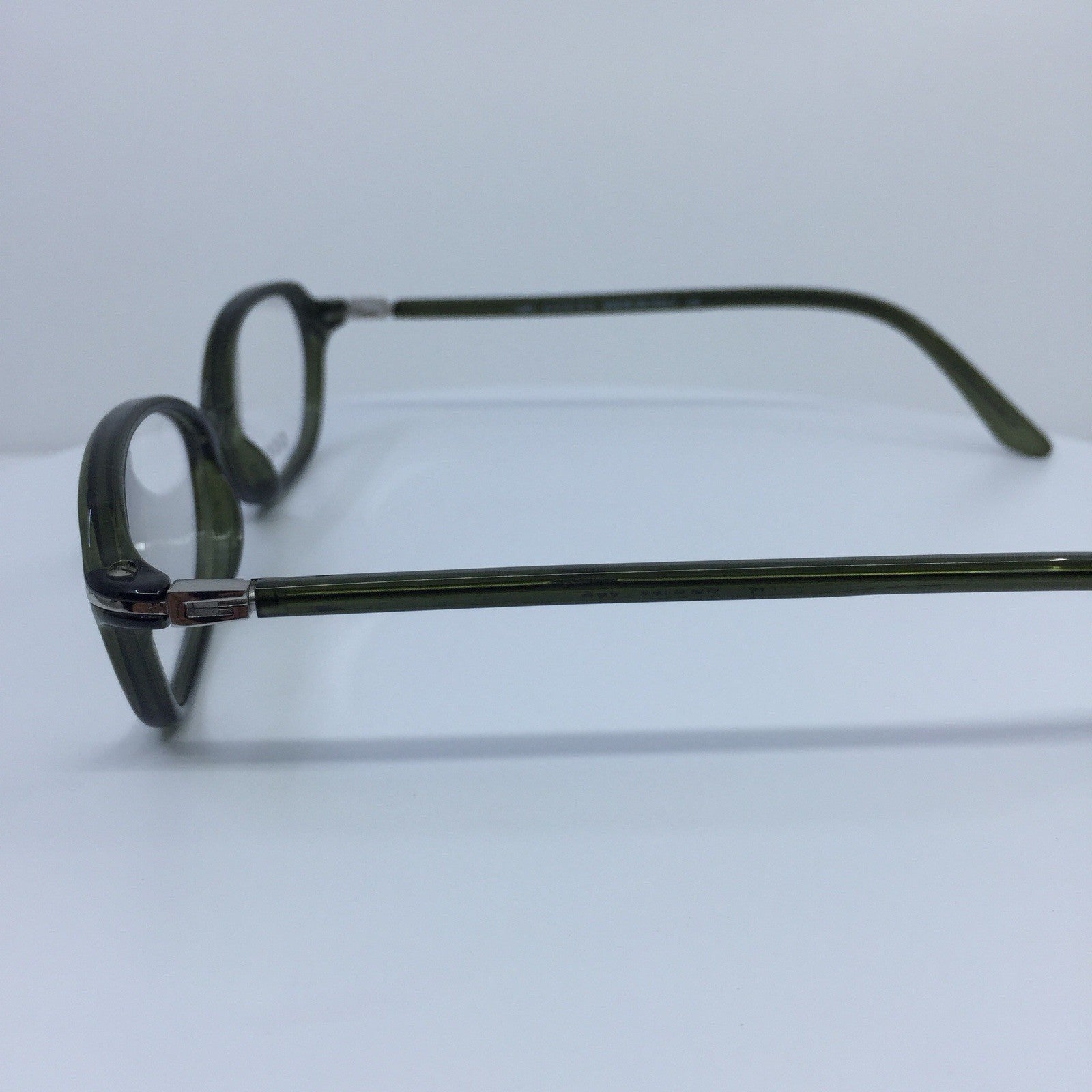 Vintage Gucci GG 2458 Green Sunglasses - Super Vision Optical