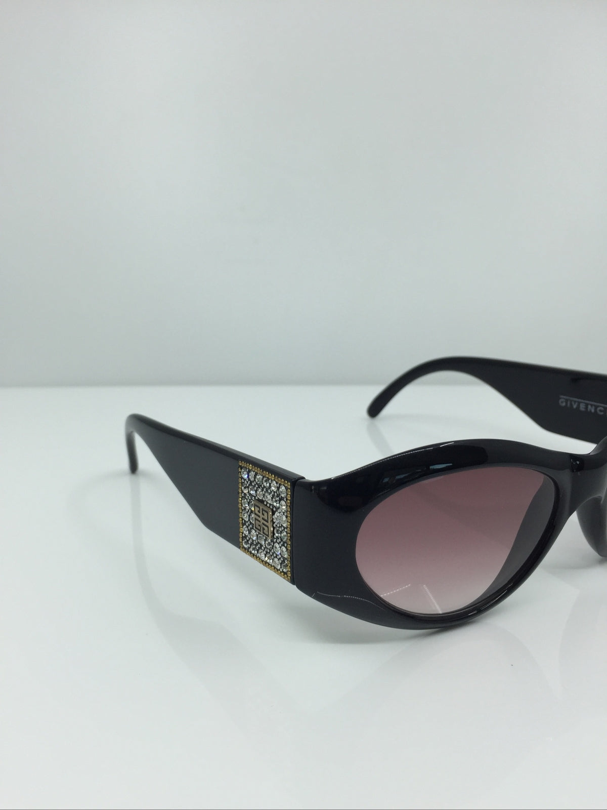Vintage Givenchy MOD. 2020 Gold Sunglasses - Super Vision Optical