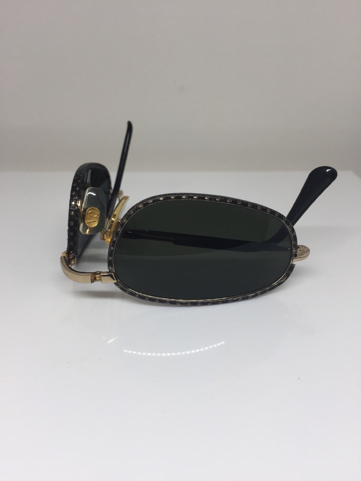 Vintage Giorgio Armani GA 624 Gold Sunglasses - Super Vision Optical