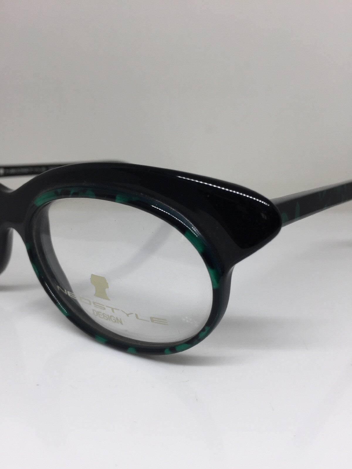 Vintage Neostyle Haute Couture Forum 507-012 Black Eyeglasses - Super Vision Optical