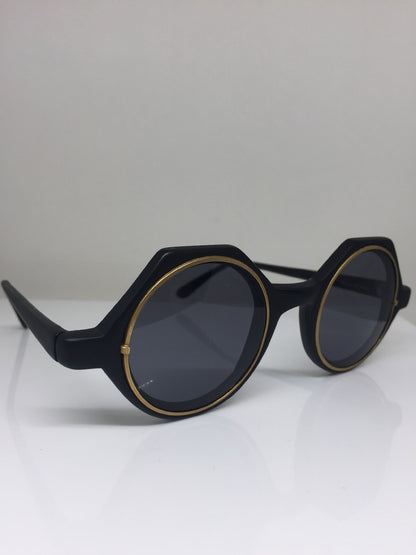 Vintage Ellen Tracy D12-98-4 Gold Sunglasses - Super Vision Optical