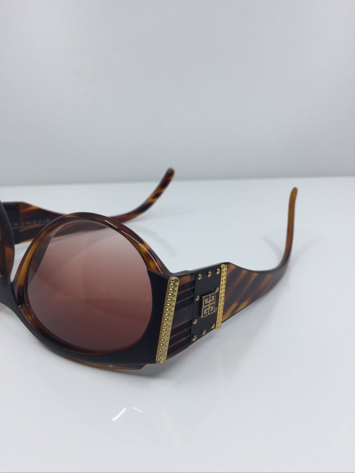 Vintage Givenchy MOD. 2008 Tortoise Sunglasses - Super Vision Optical