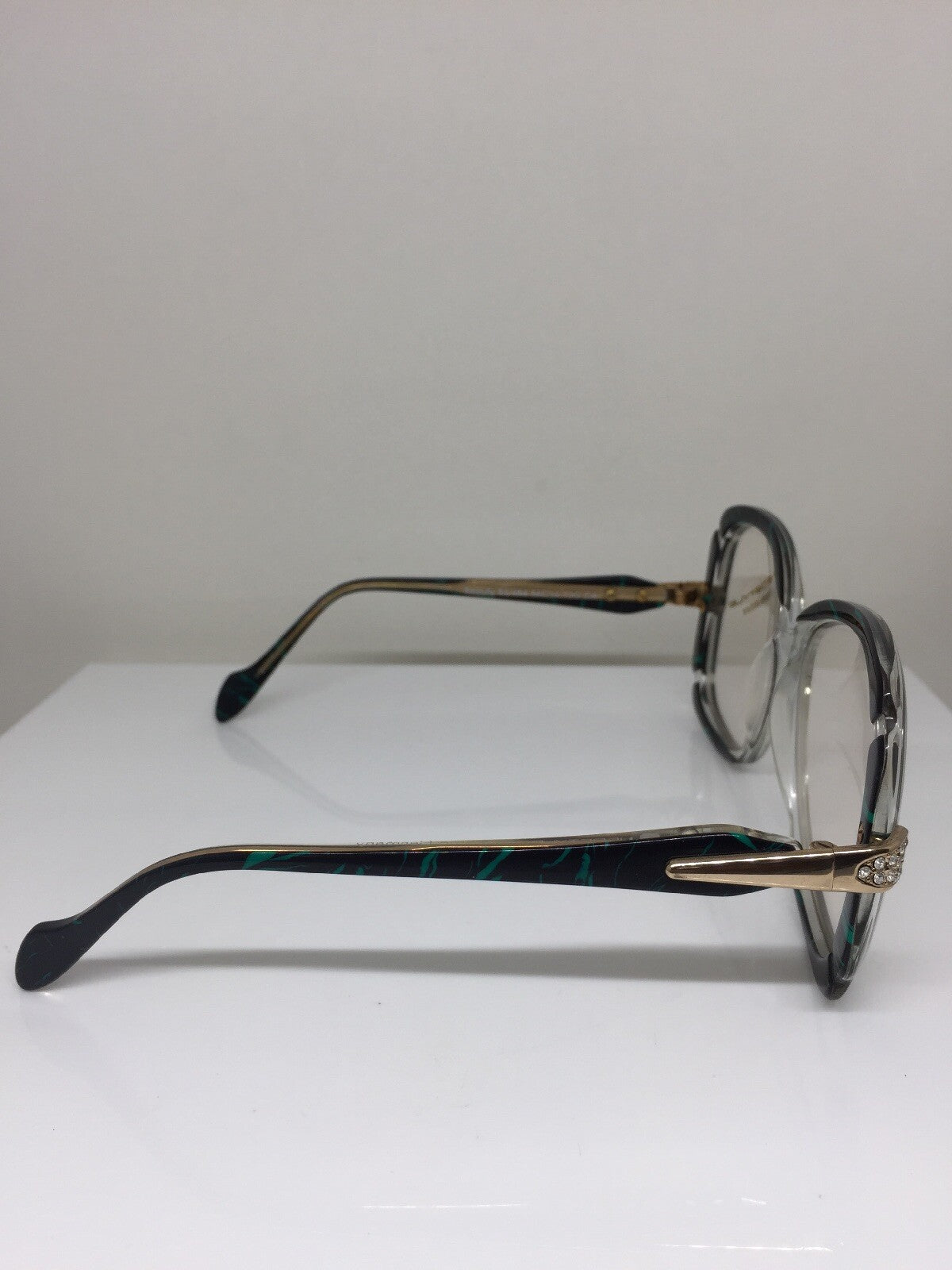 Vintage Neostyle HAUTE COUTURE BEAUTY 53/484 Gold Sunglasses - Super Vision Optical