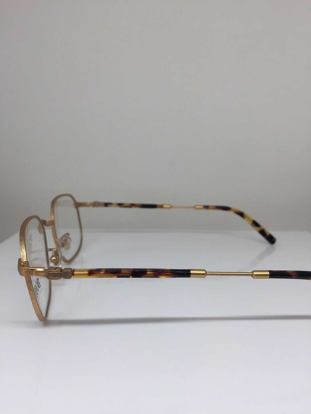 Vintage Hugo Boss HB 4706 Gold Sunglasses - Super Vision Optical