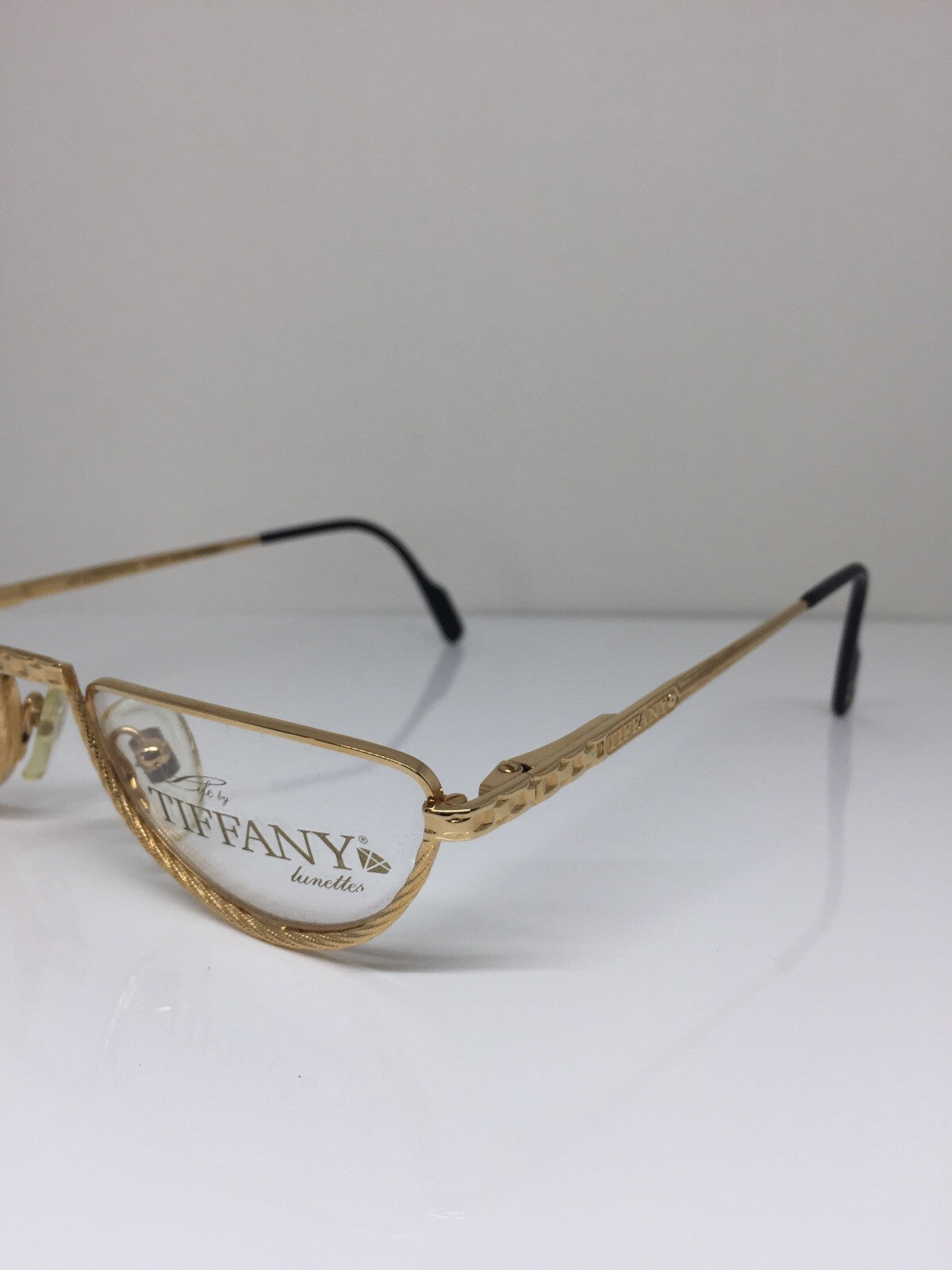 Vintage Tiffany Lunettes Tiffany Lunettes T77 Gold Sunglasses - Super Vision Optical