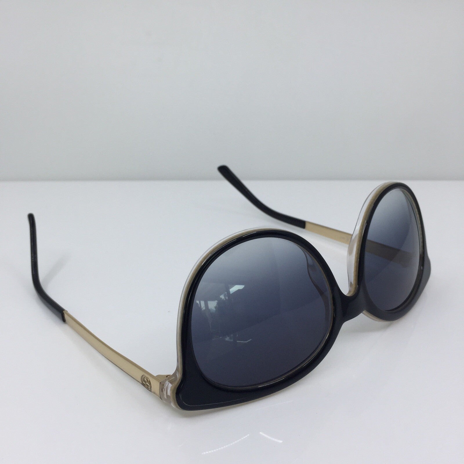Vintage Gucci GG 3674/S Gold Sunglasses - Super Vision Optical