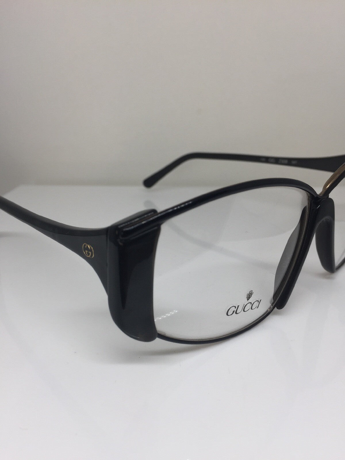 Vintage Gucci GG 2308 Gold Eyeglasses - Super Vision Optical