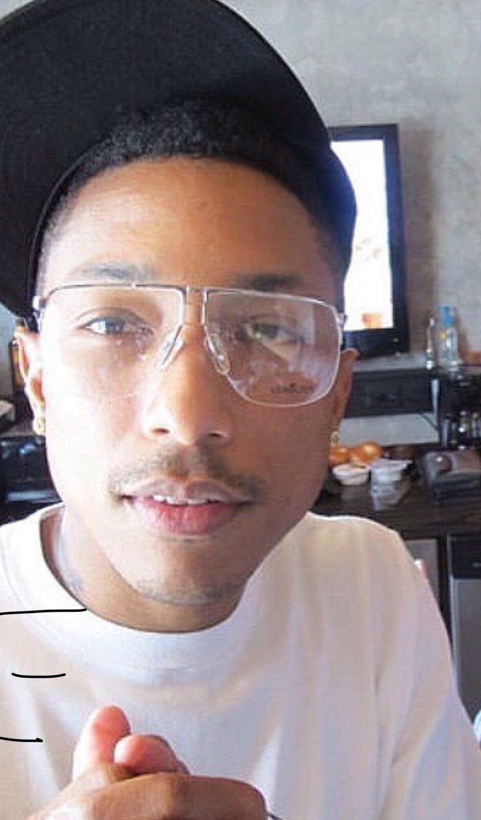 Vintage Ventura 7720 Gold Sunglasses - Super Vision Optical