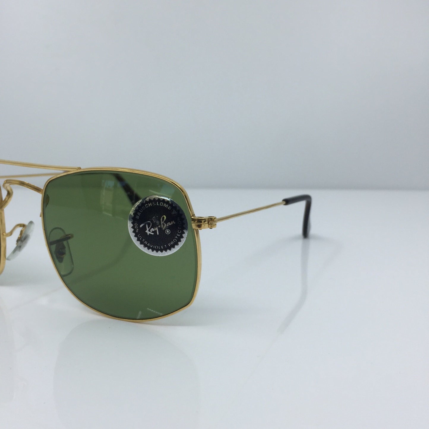 Vintage Ray-Ban Does Not Apply Gold Sunglasses - Super Vision Optical