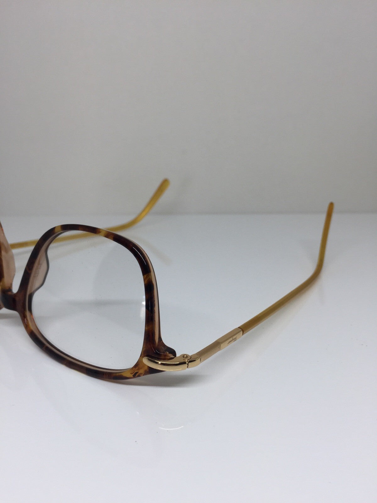 Vintage Salvatore Ferragamo SF 2526 Tortoise Eyeglasses - Super Vision Optical