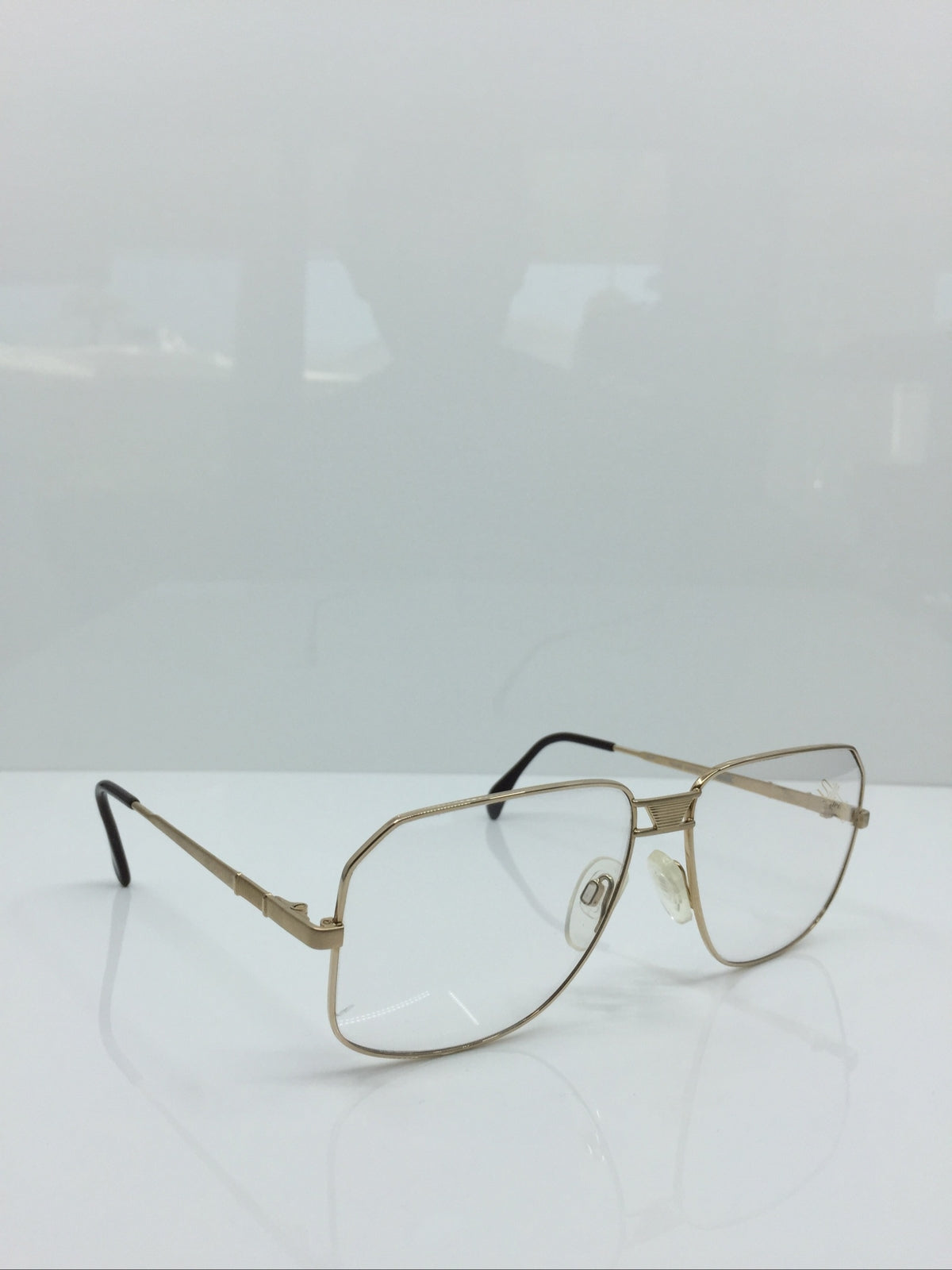 Vintage Silhouette 7050 Gold Sunglasses - Super Vision Optical