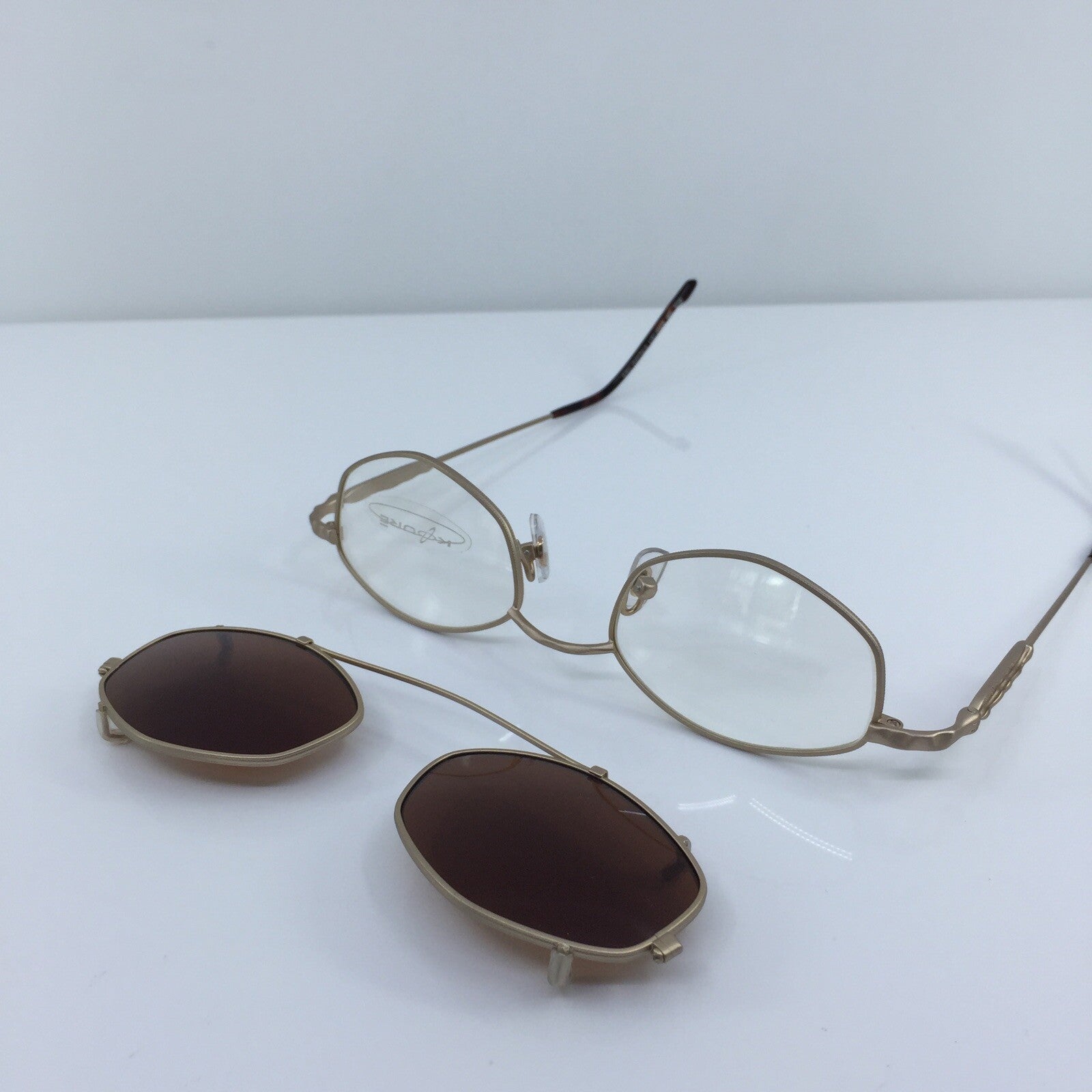 Vintage Koure KR 8181 Gold Eyeglasses - Super Vision Optical