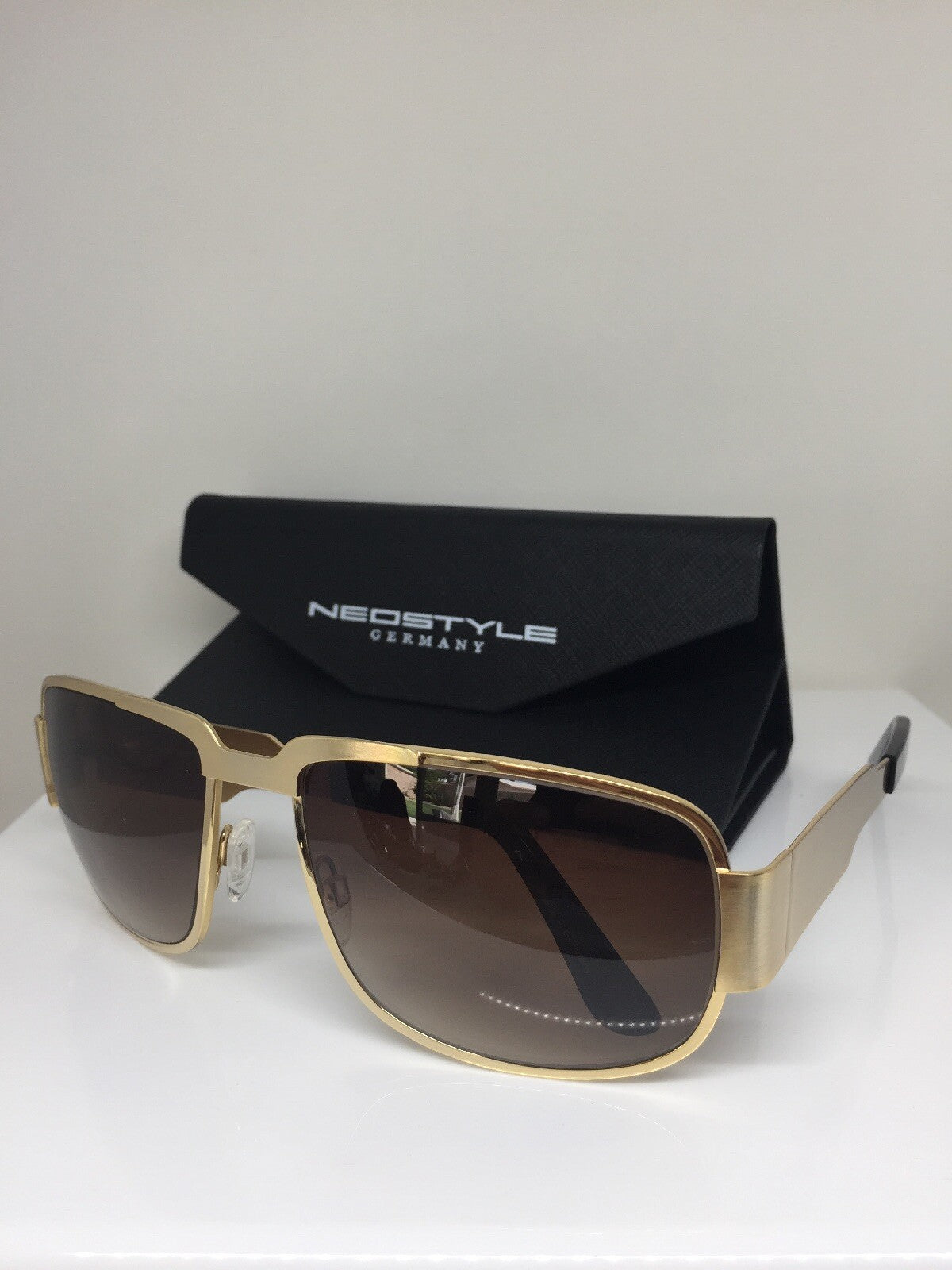 Vintage Neostyle Neostyle Nautic 822 Gold Sunglasses - Super Vision Optical