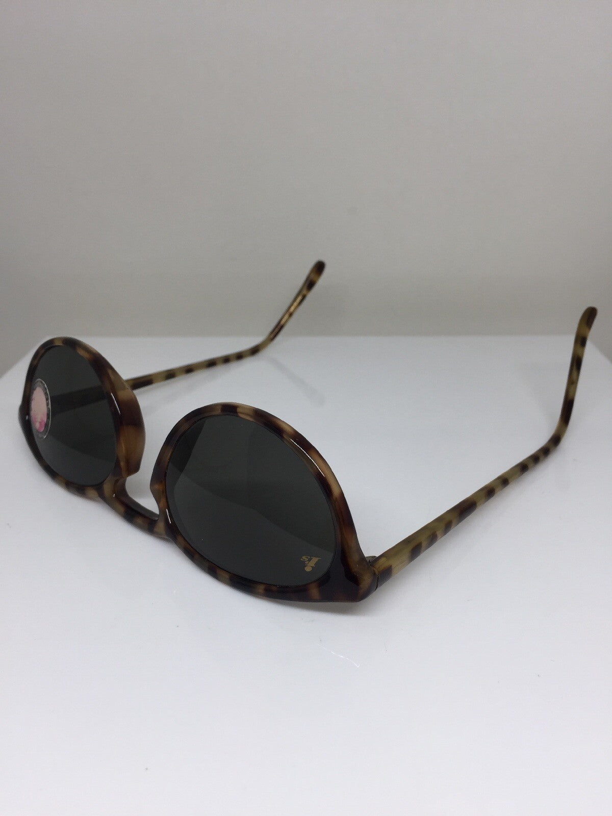 Vintage Ray-Ban W2068 Tortoise Sunglasses - Super Vision Optical