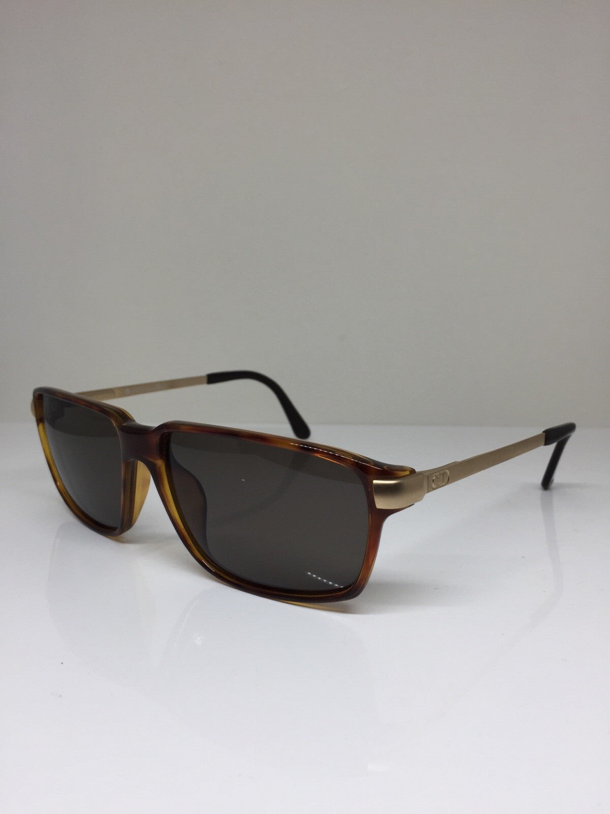 Vintage Christian Dior CD 2900 Gold Sunglasses - Super Vision Optical