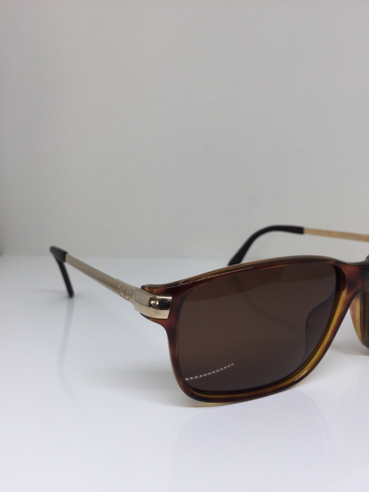 Vintage Christian Dior CD 2902 Gold Sunglasses - Super Vision Optical