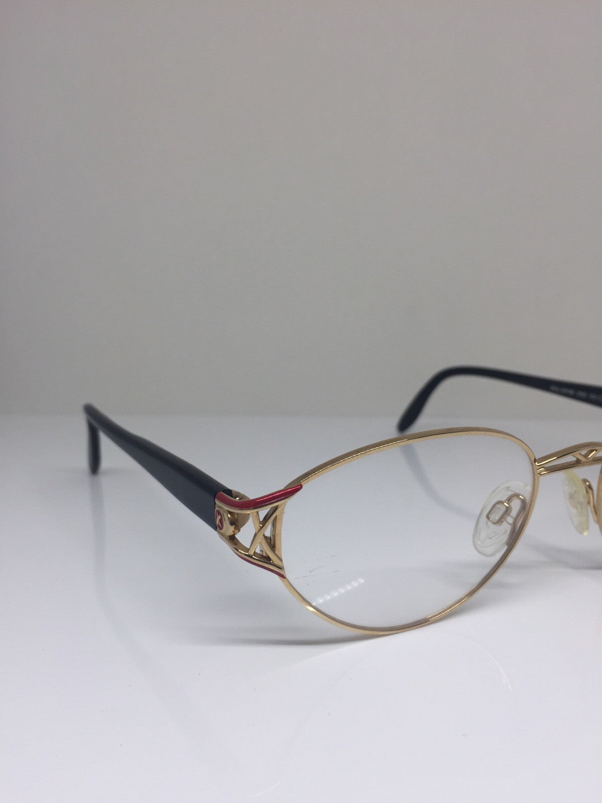 Vintage Paloma Picasso PALOMA PICASSO 8408 Gold Sunglasses - Super Vision Optical