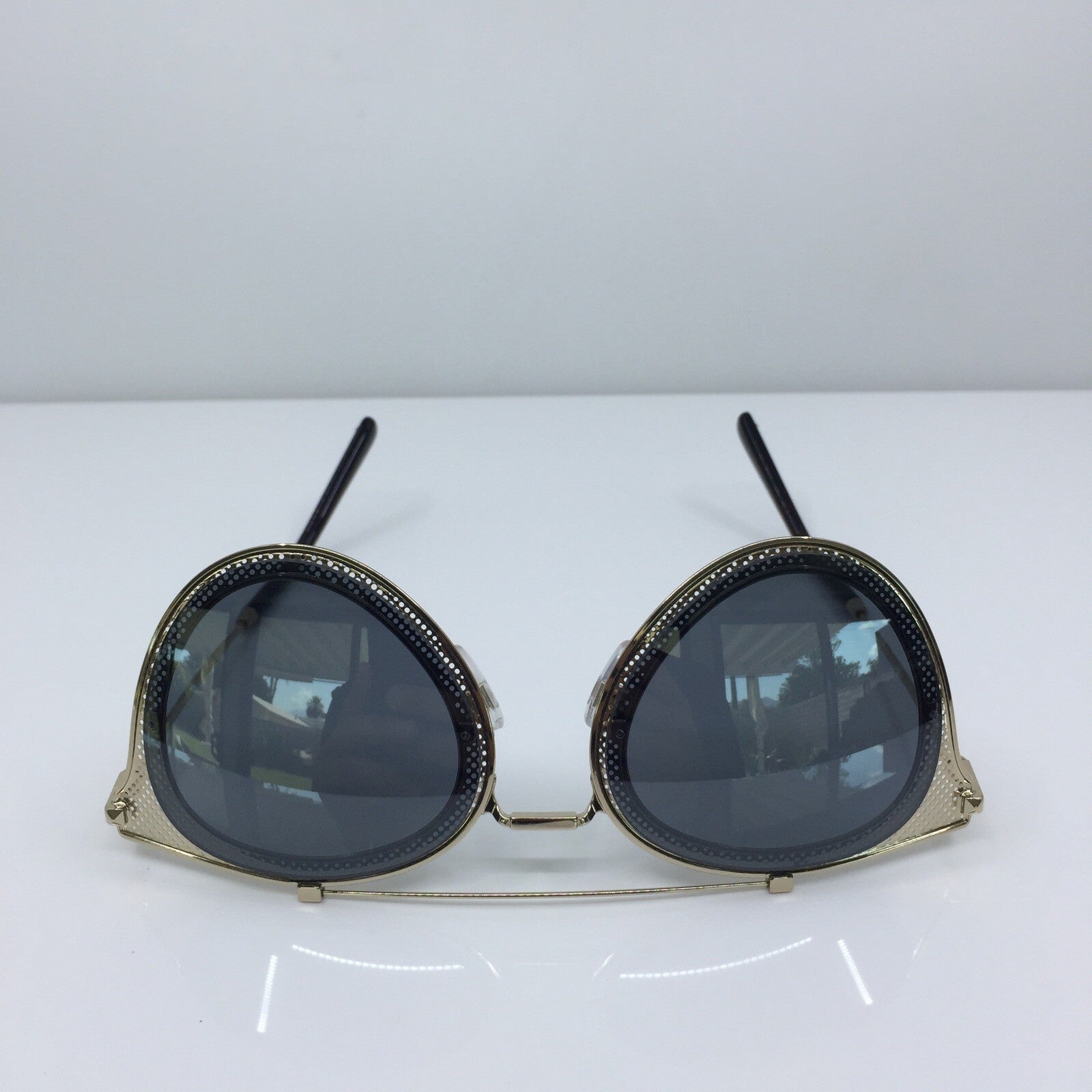 Vintage Valentino VALENTINO VA 2019 Gold Sunglasses - Super Vision Optical