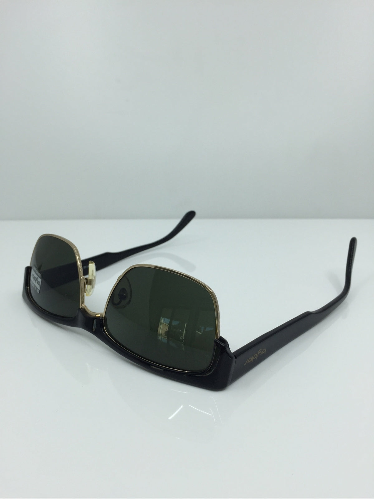 Vintage Byblos B 149-S Gold Sunglasses - Super Vision Optical