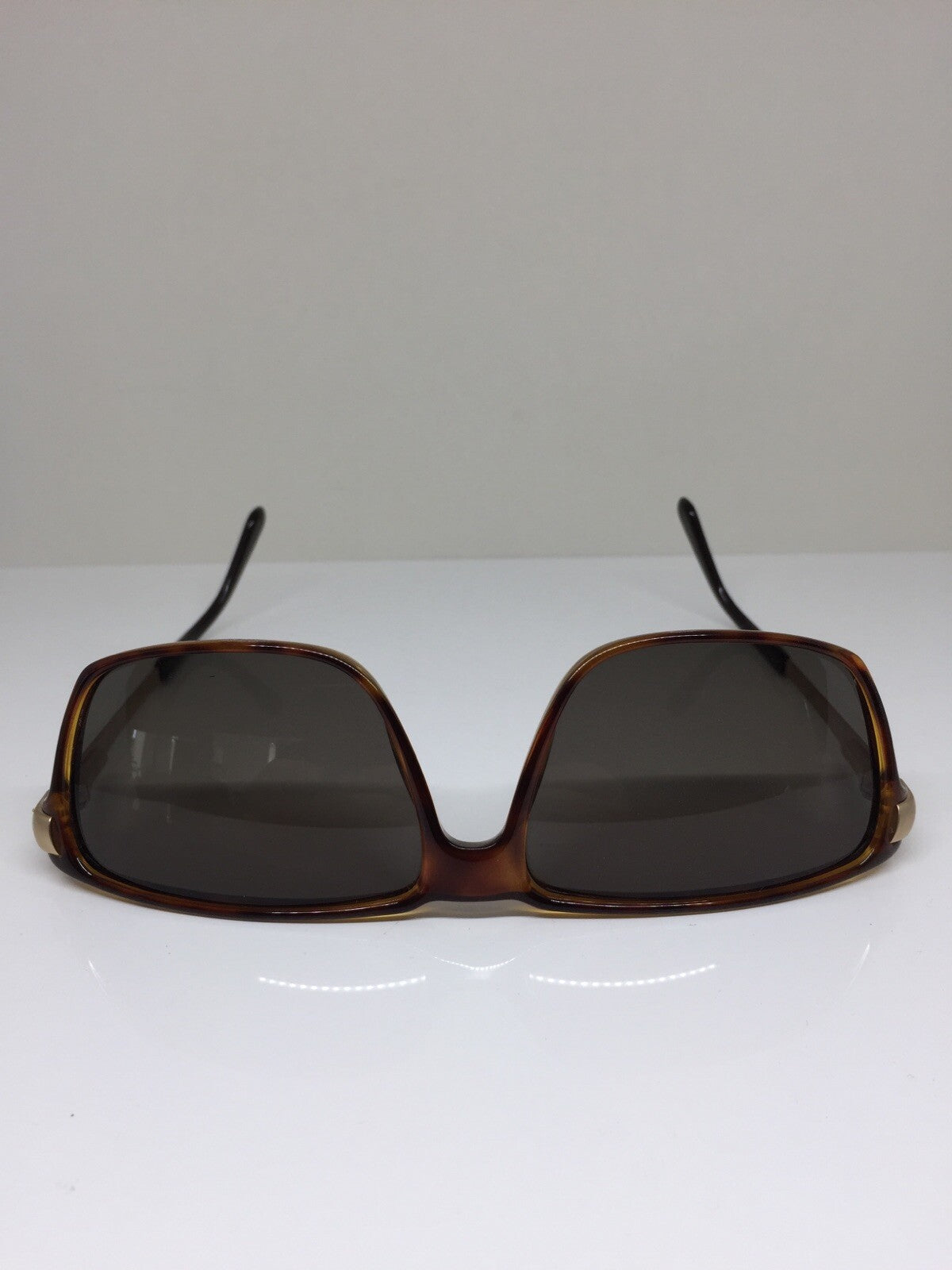 Vintage Christian Dior CD 2900 Gold Sunglasses - Super Vision Optical