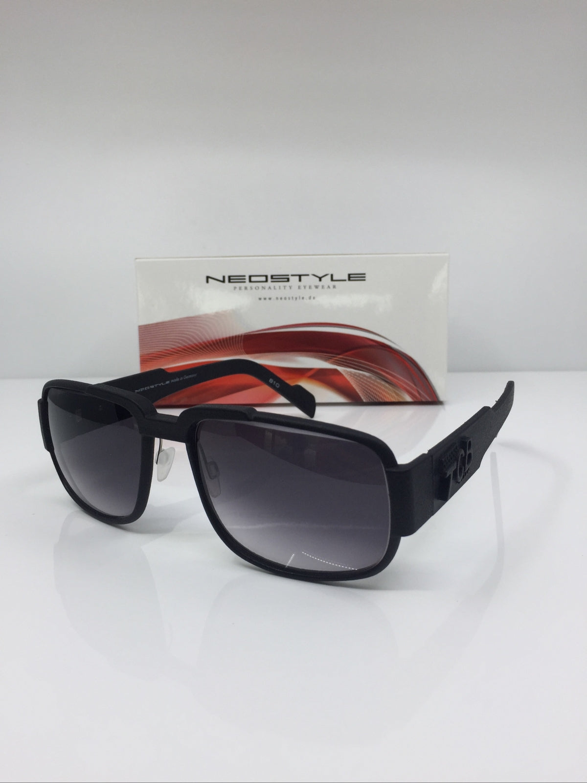 Vintage Neostyle Neostyle Nautic 100 TCB Sunglasses Black Sunglasses - Super Vision Optical
