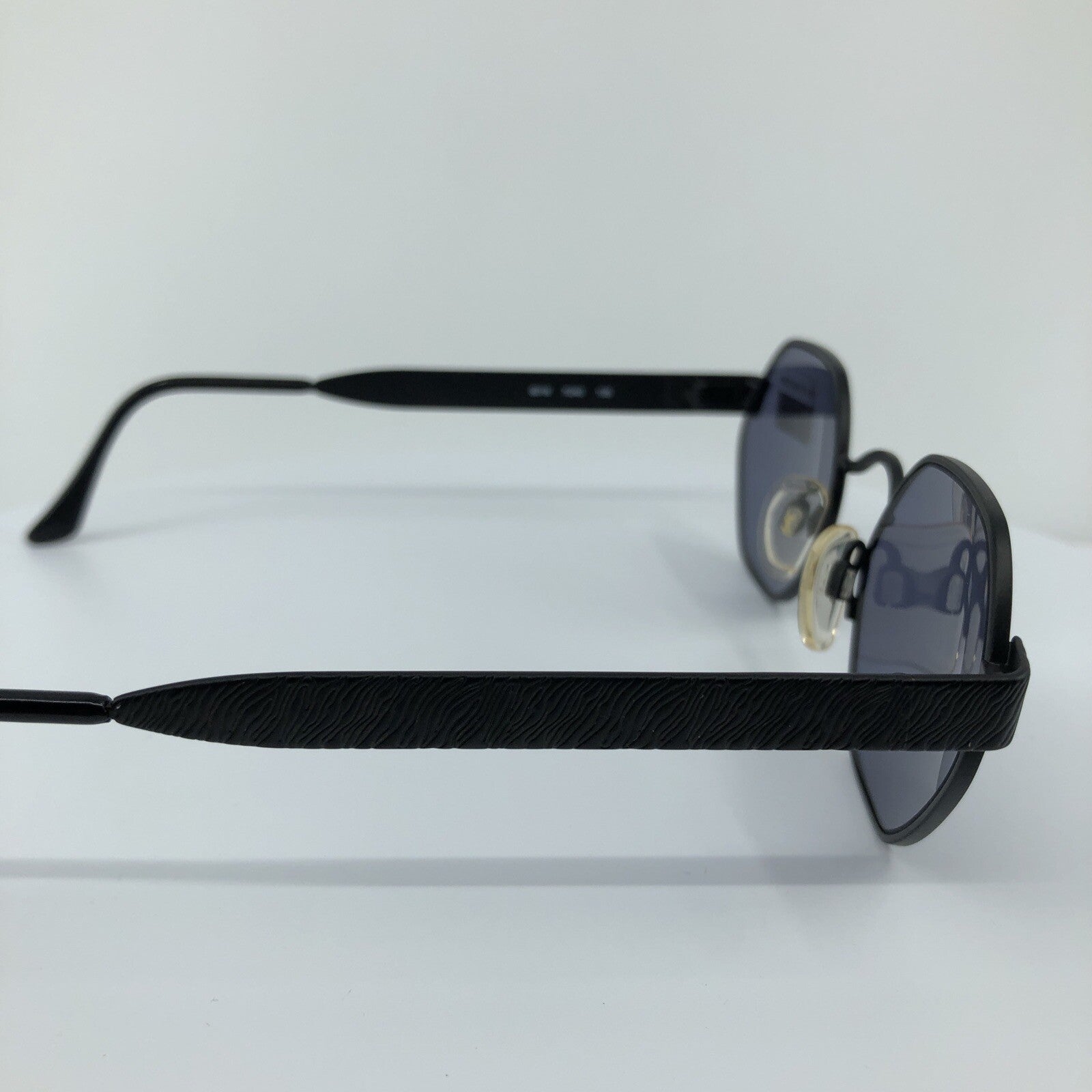 Vintage Saint Laurent YSL 6019 Gold Sunglasses - Super Vision Optical
