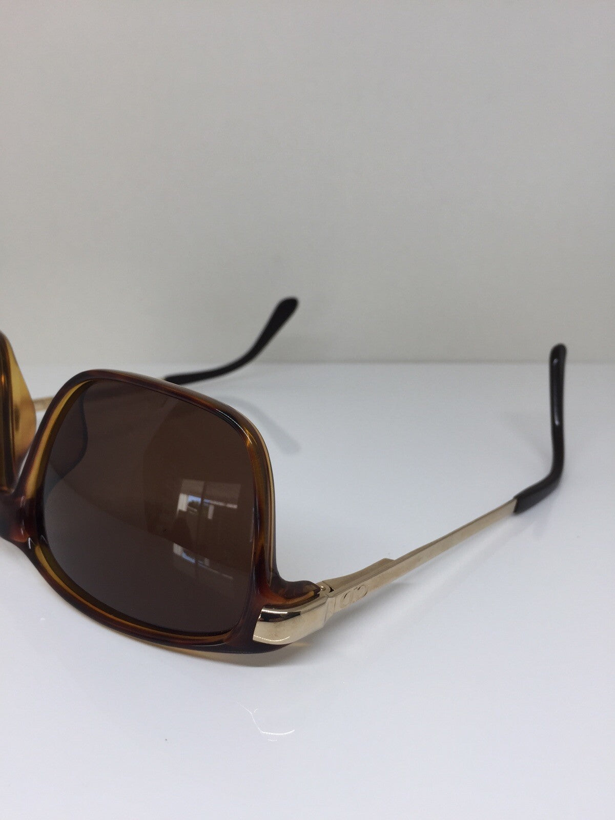 Vintage Christian Dior CD 2902 Gold Sunglasses - Super Vision Optical