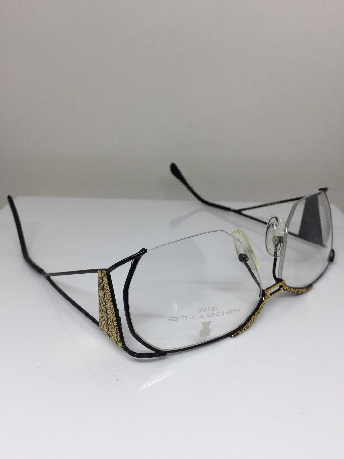 Vintage Neostyle JET 209 Gold Sunglasses - Super Vision Optical