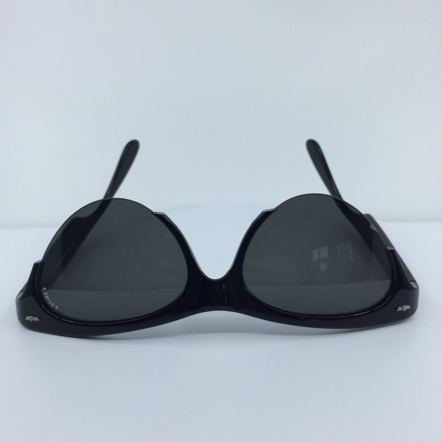 Vintage STING by Colors In Optics STING N. 504 Gold Sunglasses - Super Vision Optical