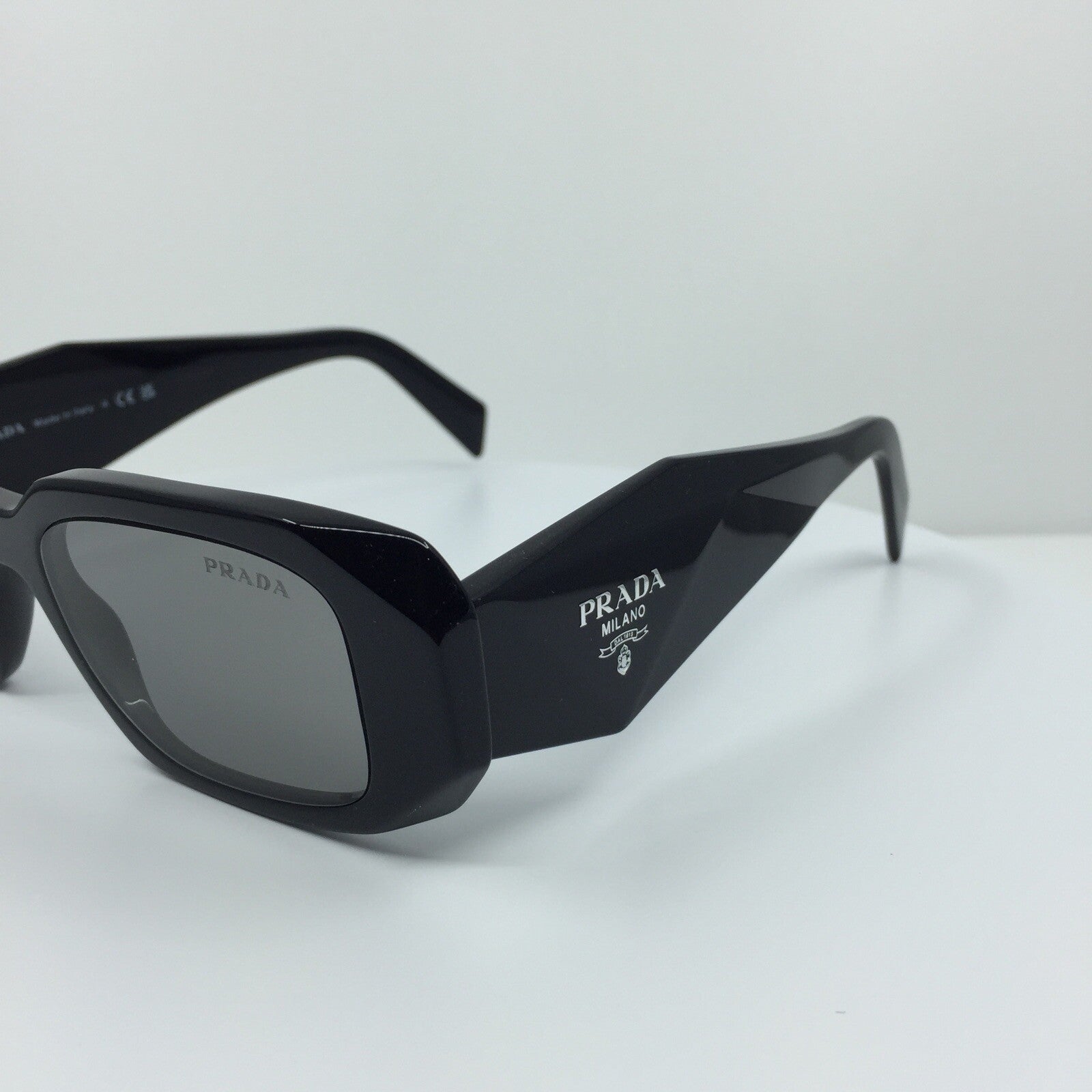 Vintage Prada SPR 17W Black Sunglasses - Super Vision Optical
