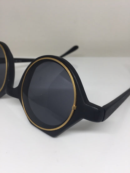 Vintage Ellen Tracy D12-98-4 Gold Sunglasses - Super Vision Optical