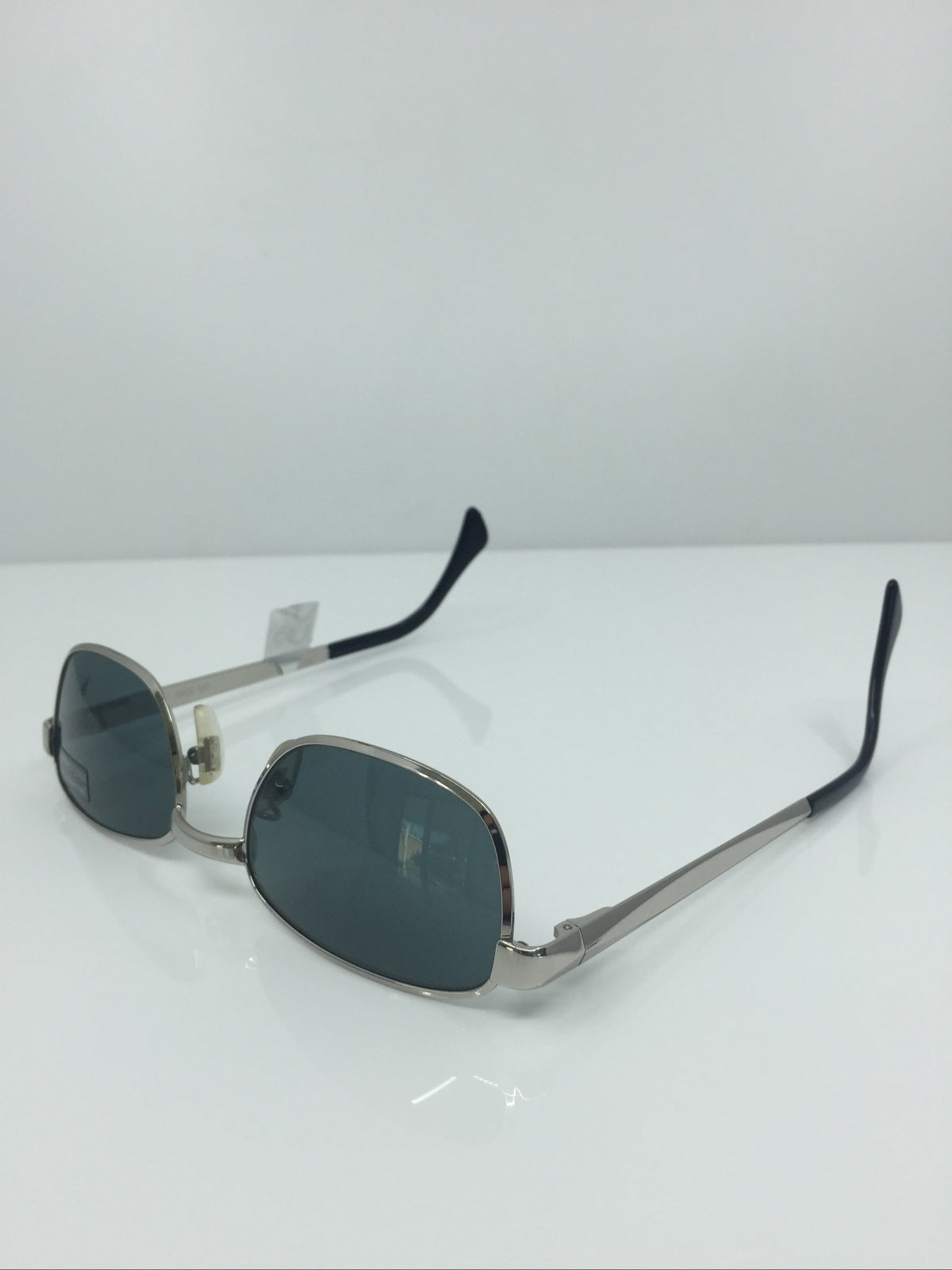Vintage Dolce&Gabbana DG 334/S Silver Sunglasses - Super Vision Optical