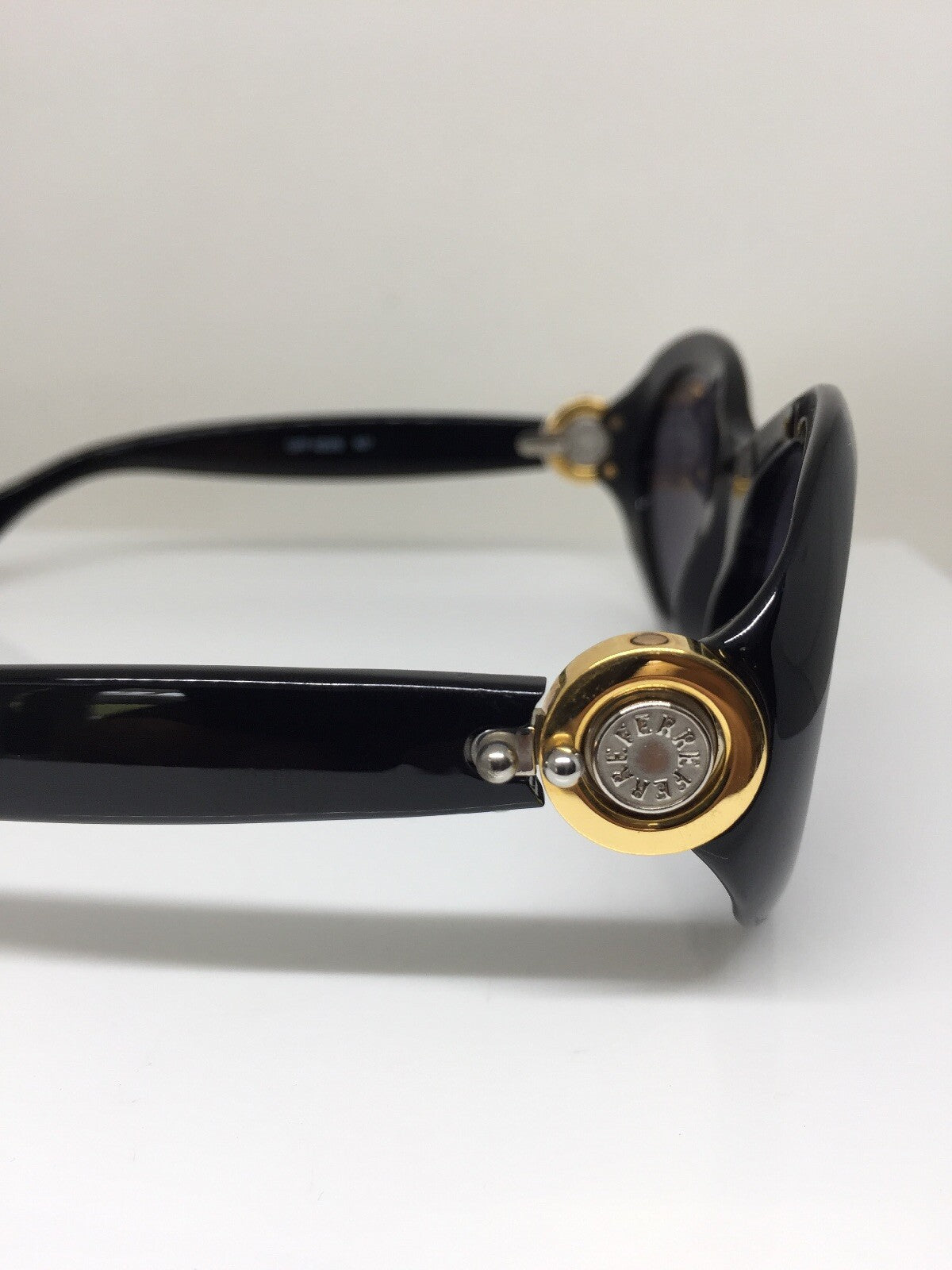 Vintage Gianfranco Ferre GFF 423/S Gold Sunglasses - Super Vision Optical