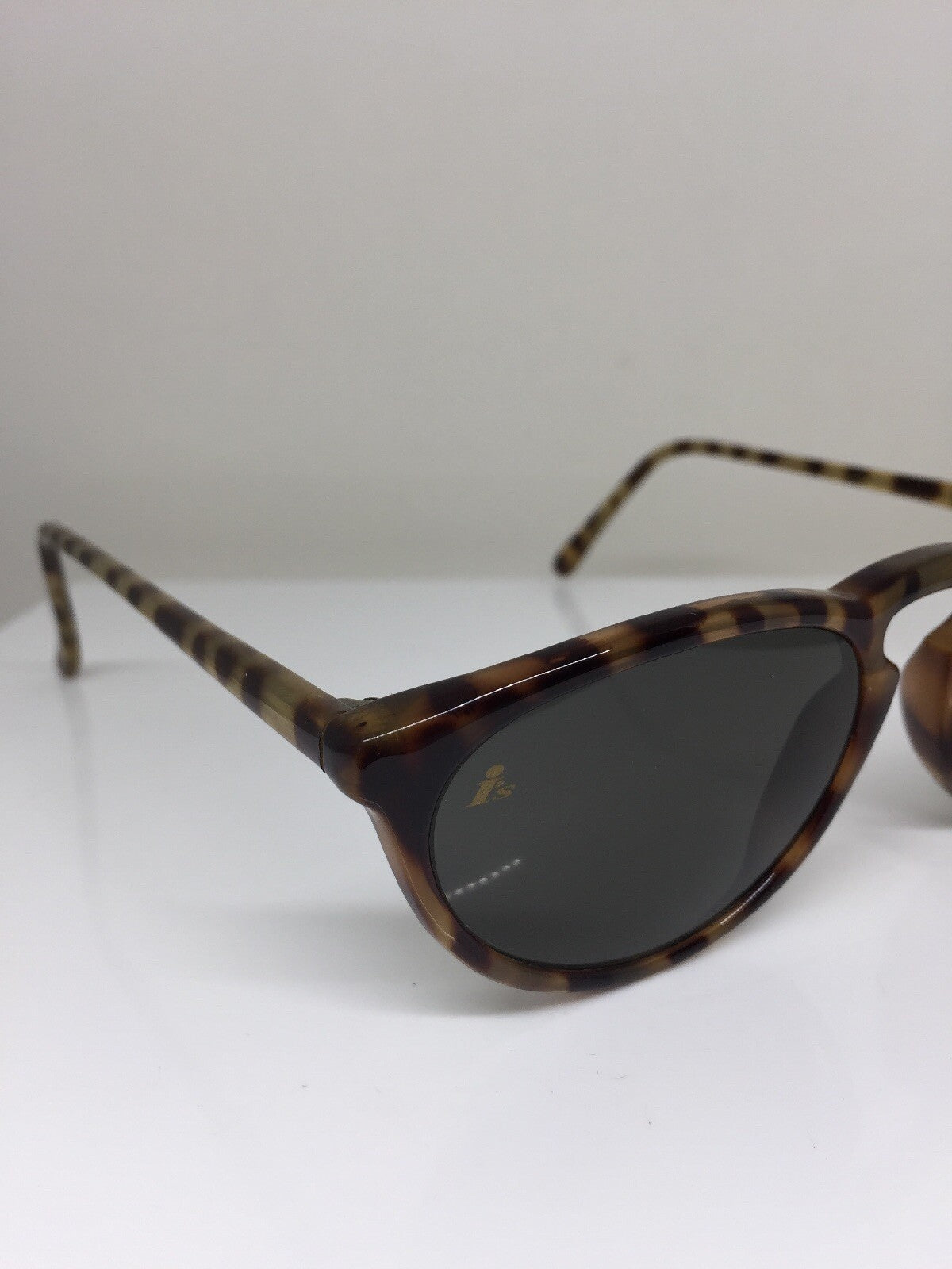 Vintage Ray-Ban W2068 Tortoise Sunglasses - Super Vision Optical